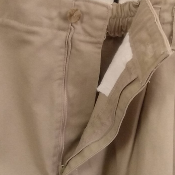 Plus Size | DOCKERS Women Khaki Shorts | 24W - Picture 7 of 8
